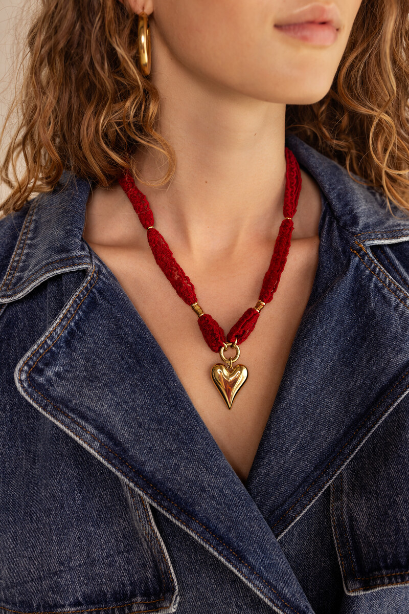 Red necklace with lace and heart | My Jewellery