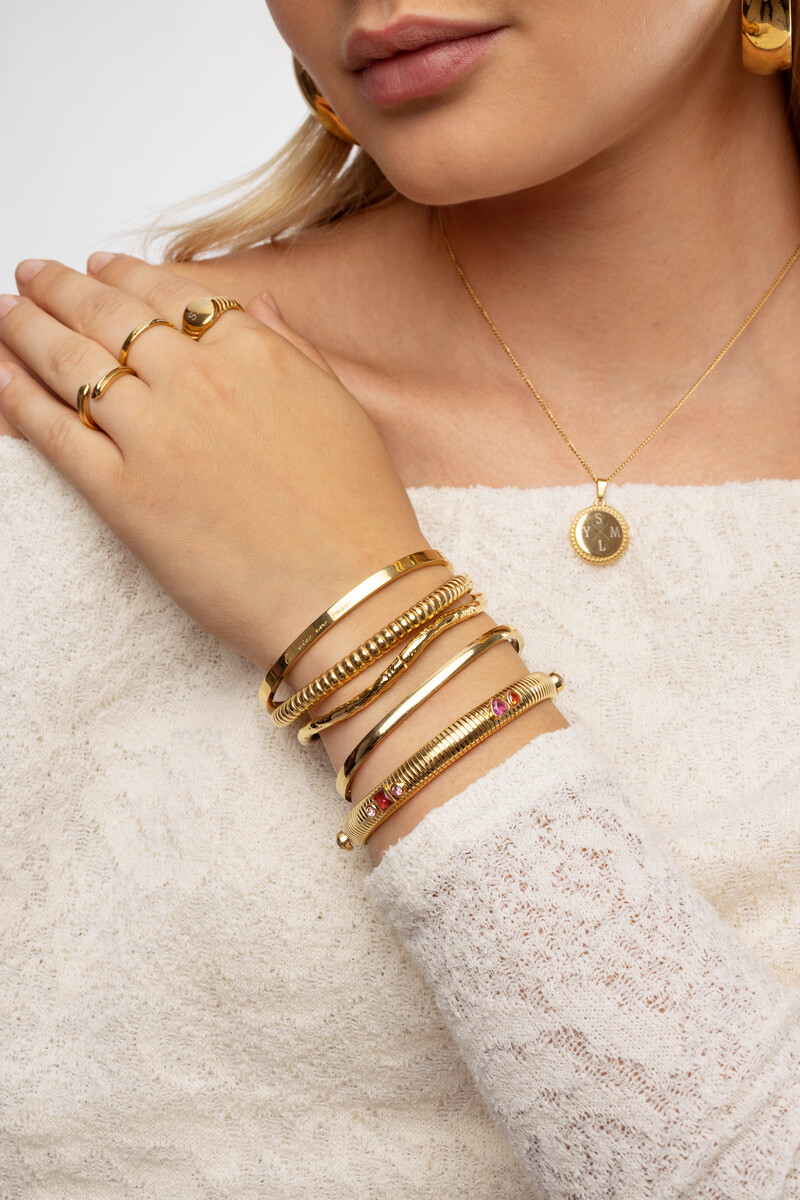 Bangle with pink rhinestones | My Jewellery