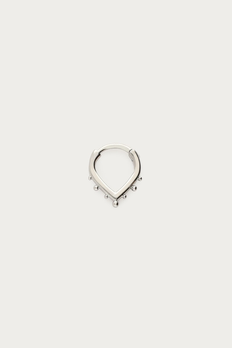 Ear game daith ear piercing with dots | My Jewellery