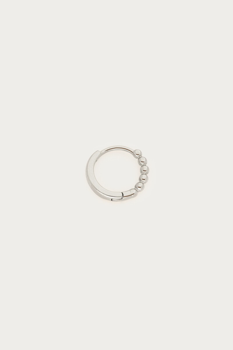 Ear game one piece oorring met dots