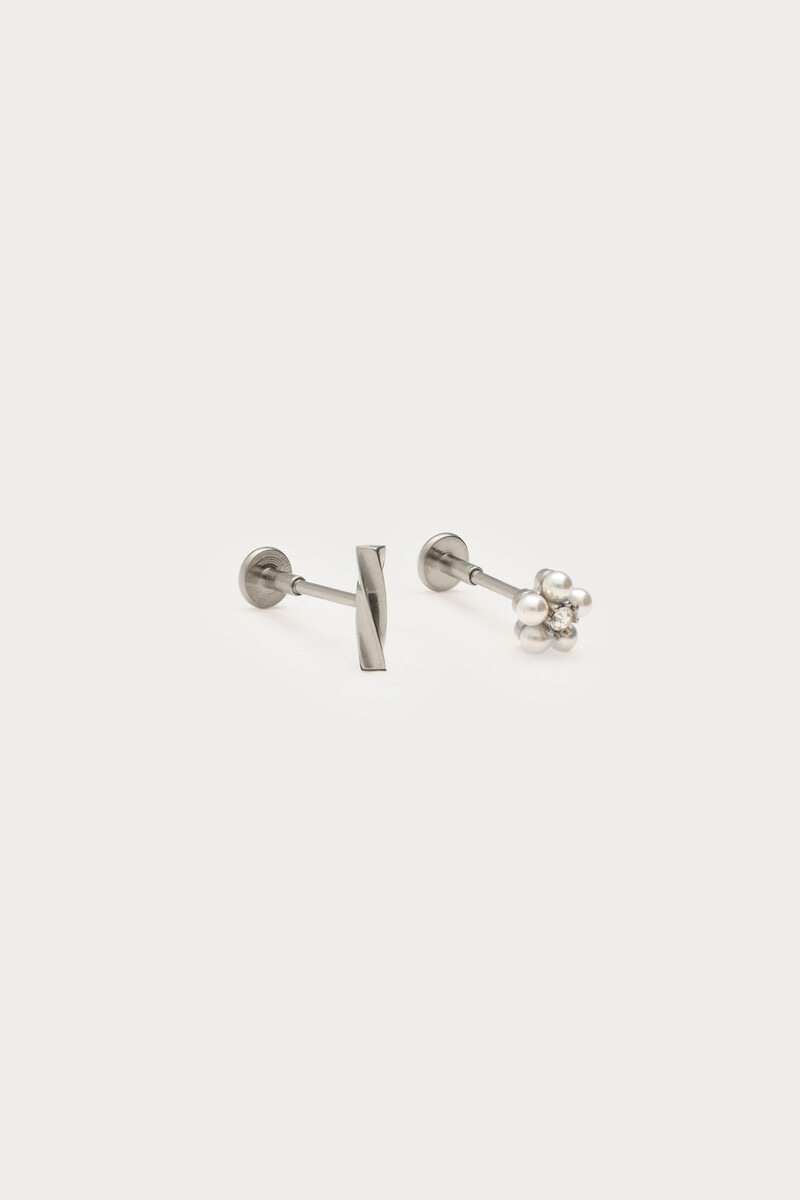 Ear piercing set with freshwater pearl flower | My Jewellery