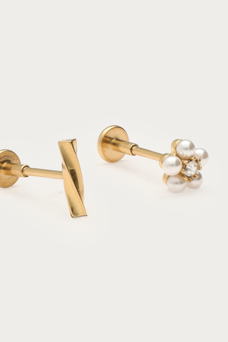 Ear piercing set with freshwater pearl flower | My Jewellery