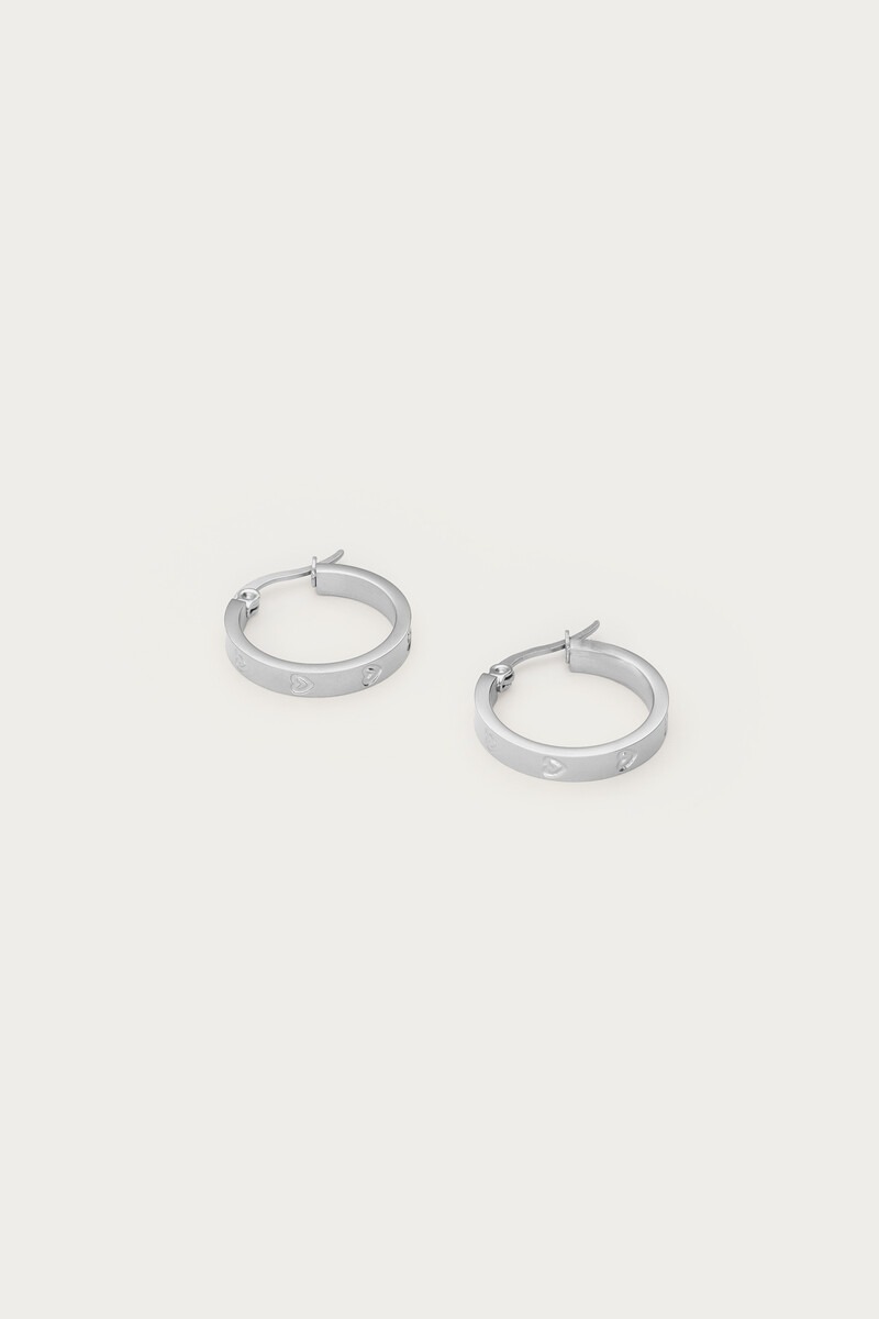 Earrings with engraved hearts | My Jewellery
