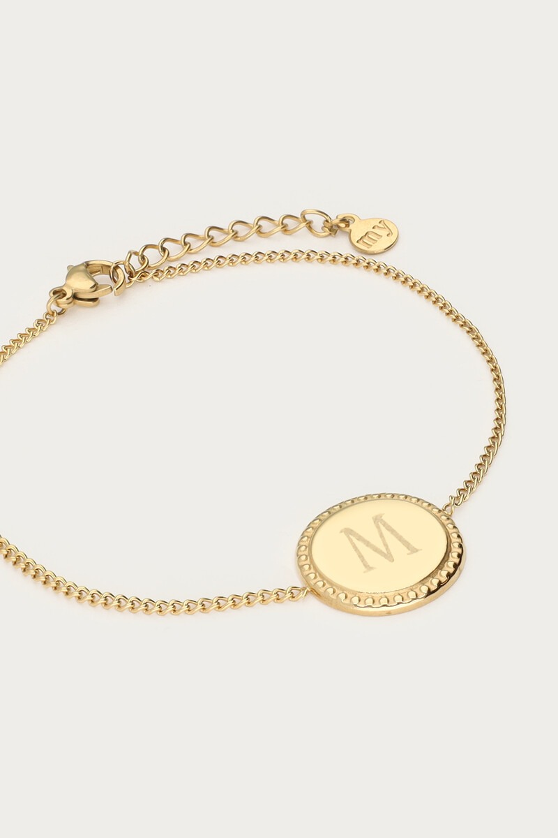 Engraved bracelet with round charm | My Jewellery