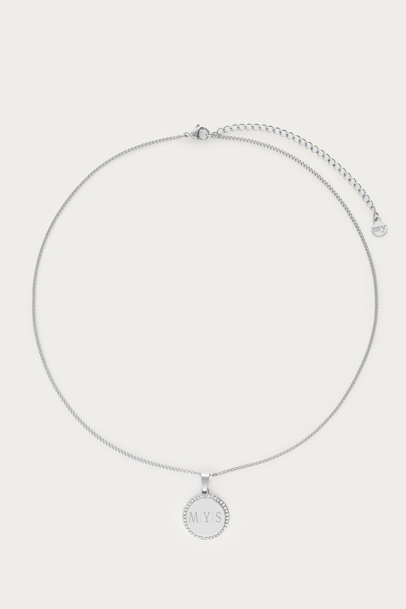 Engraved short necklace with round rhinestone charm | My Jewellery