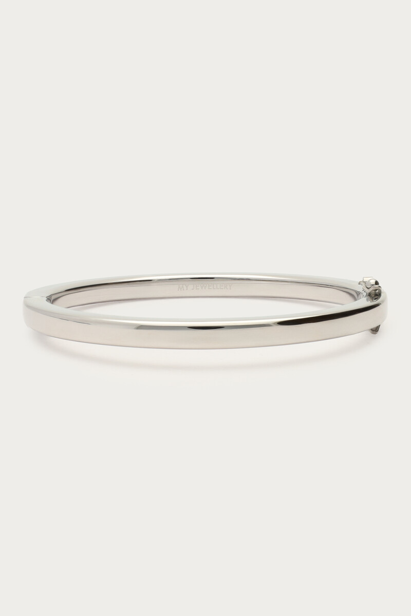 Flat bangle with clasp | My Jewellery