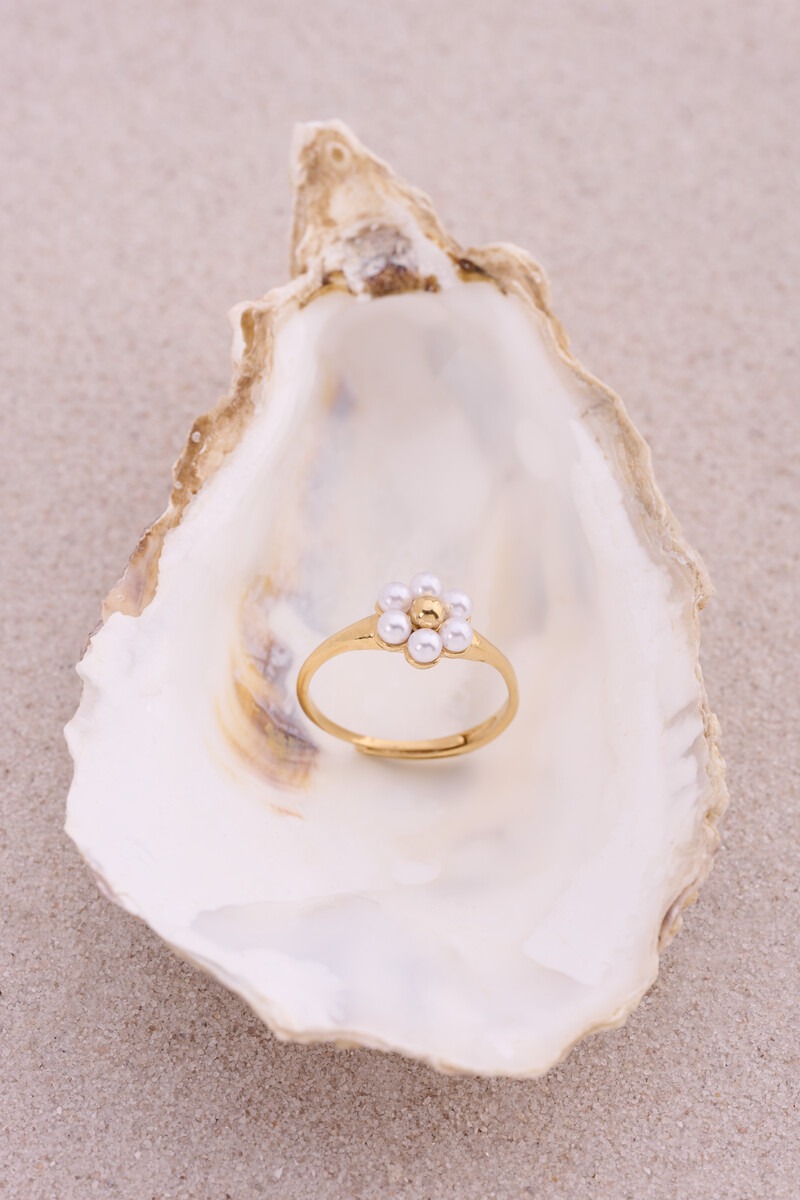 Ring with freshwater pearl flower | My Jewellery