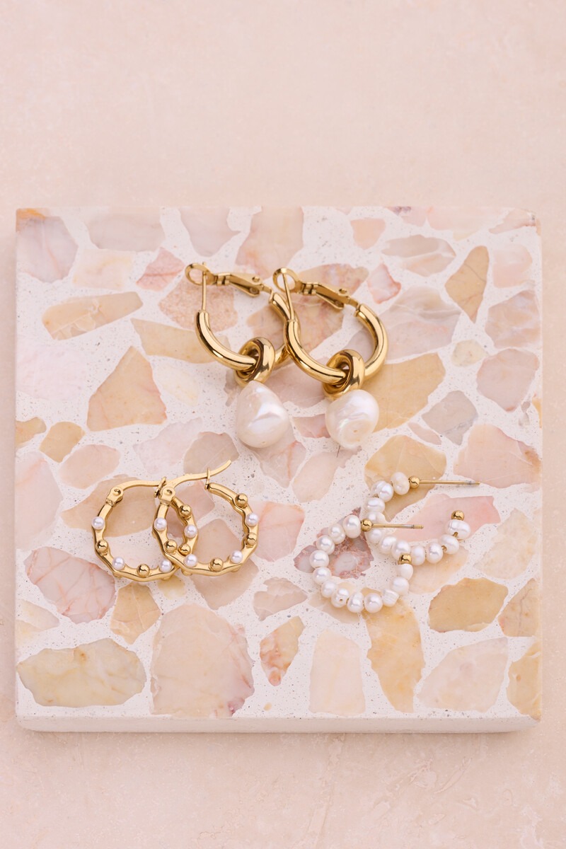 Small hoop earrings with freshwater pearls | My Jewellery