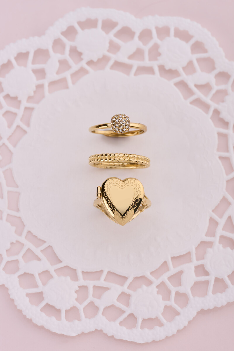 Love ring with large rhinestone | My Jewellery