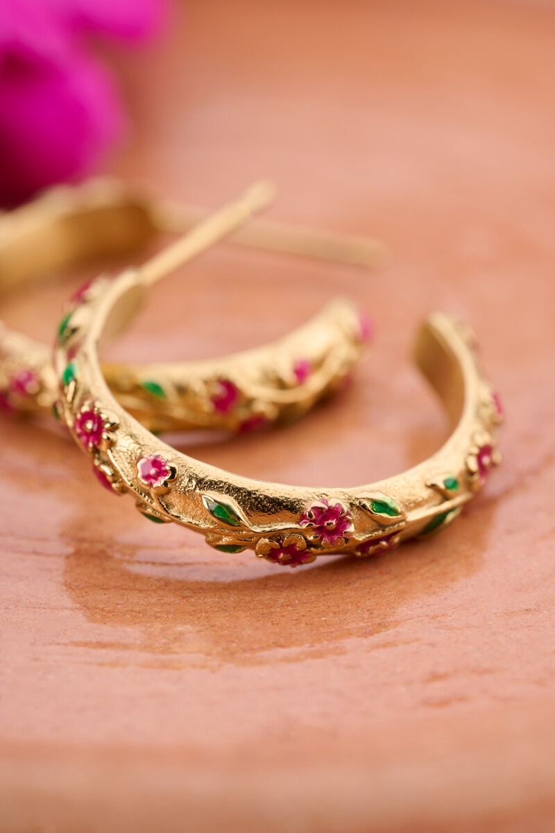Fortune hoop earrings with vintage flowers | My Jewellery
