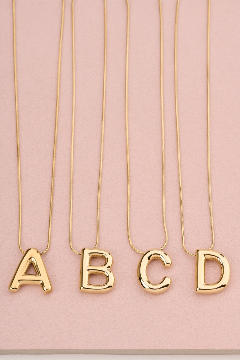 Collier initiale lettre ballon