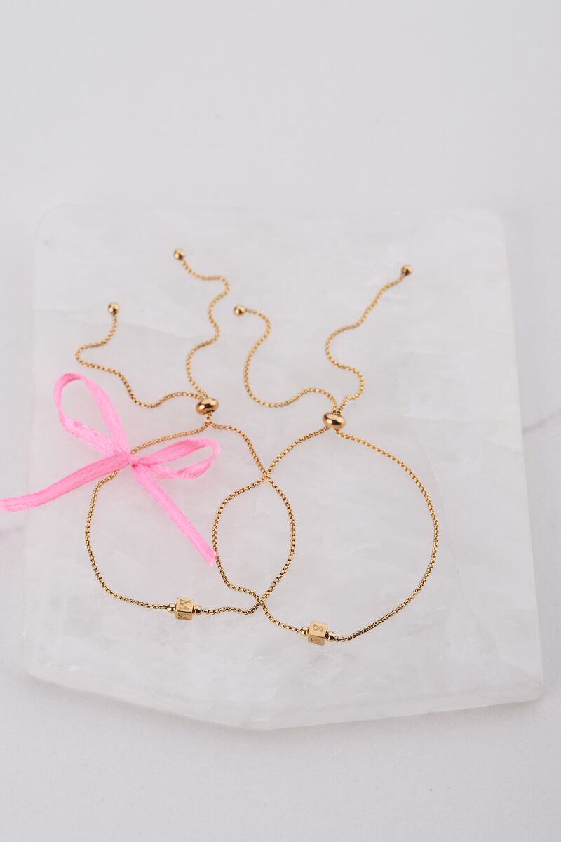 Minimalist necklace with cube initial  | My Jewellery