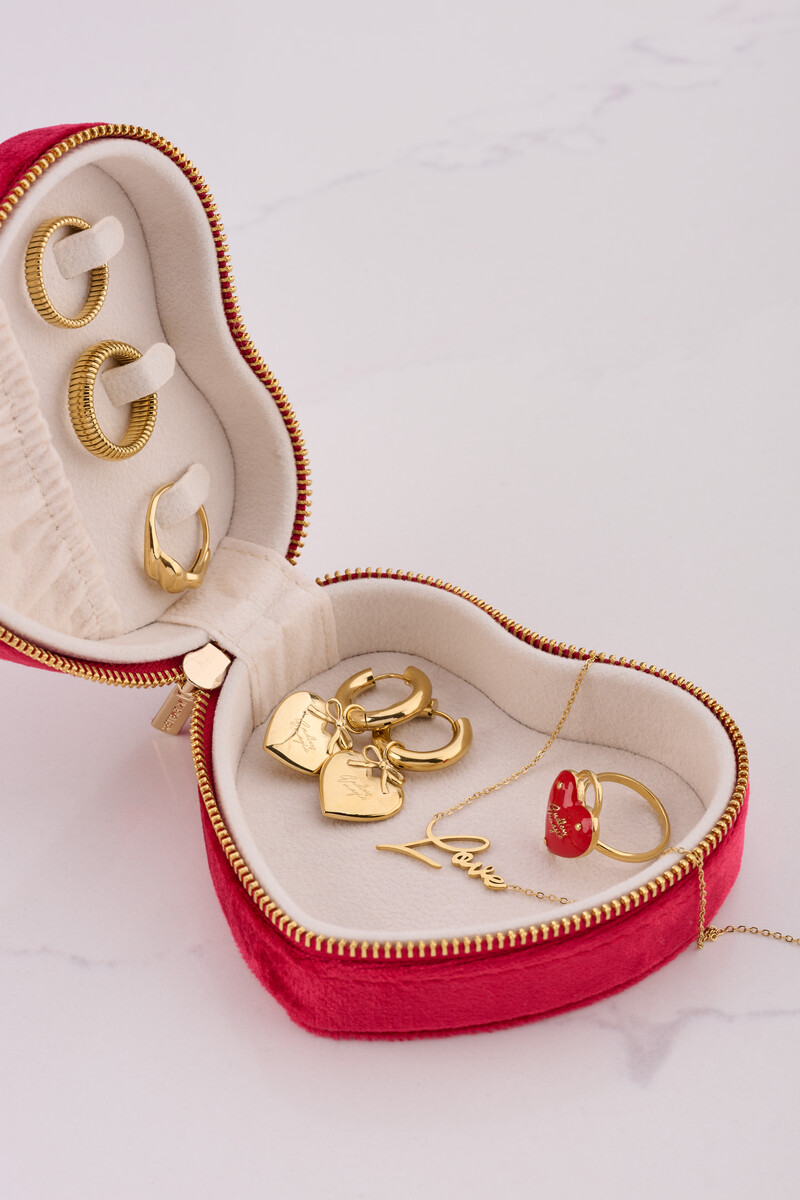 Bold velvet pink jewellery box | My Jewellery