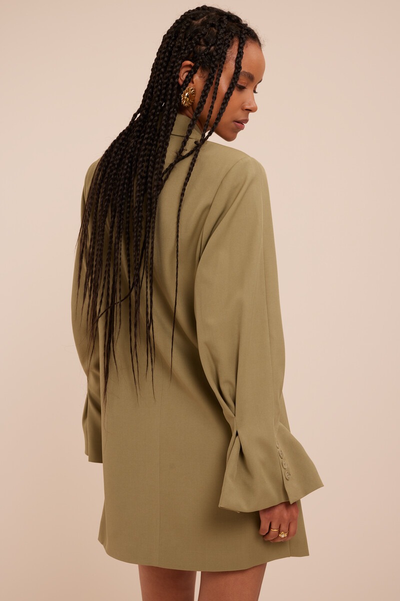 Green blazer dress with pleated sleeves and buttons | My Jewellery