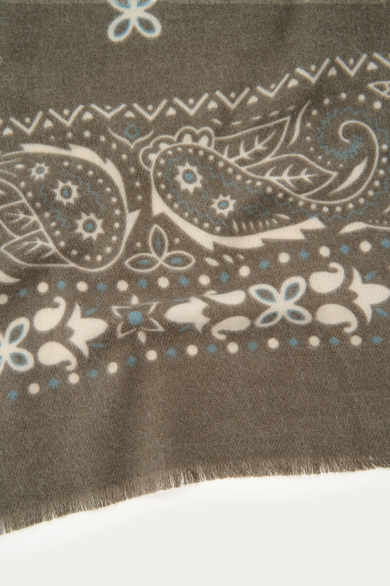 Green large scarf with paisley print | My Jewellery