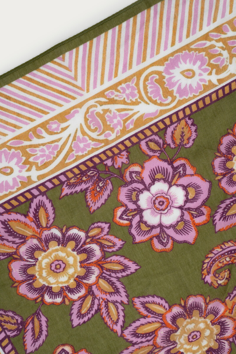 Green scarf with floral print | My Jewellery