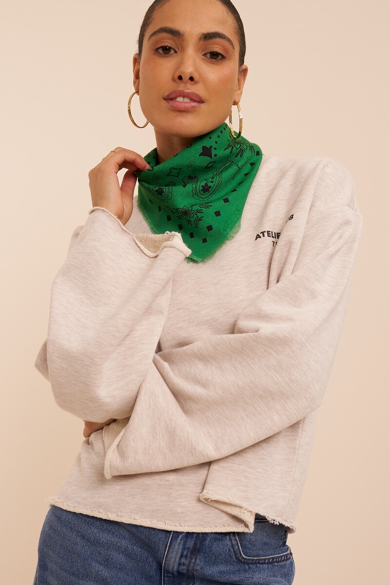 Green scarf with paisley print | My Jewellery