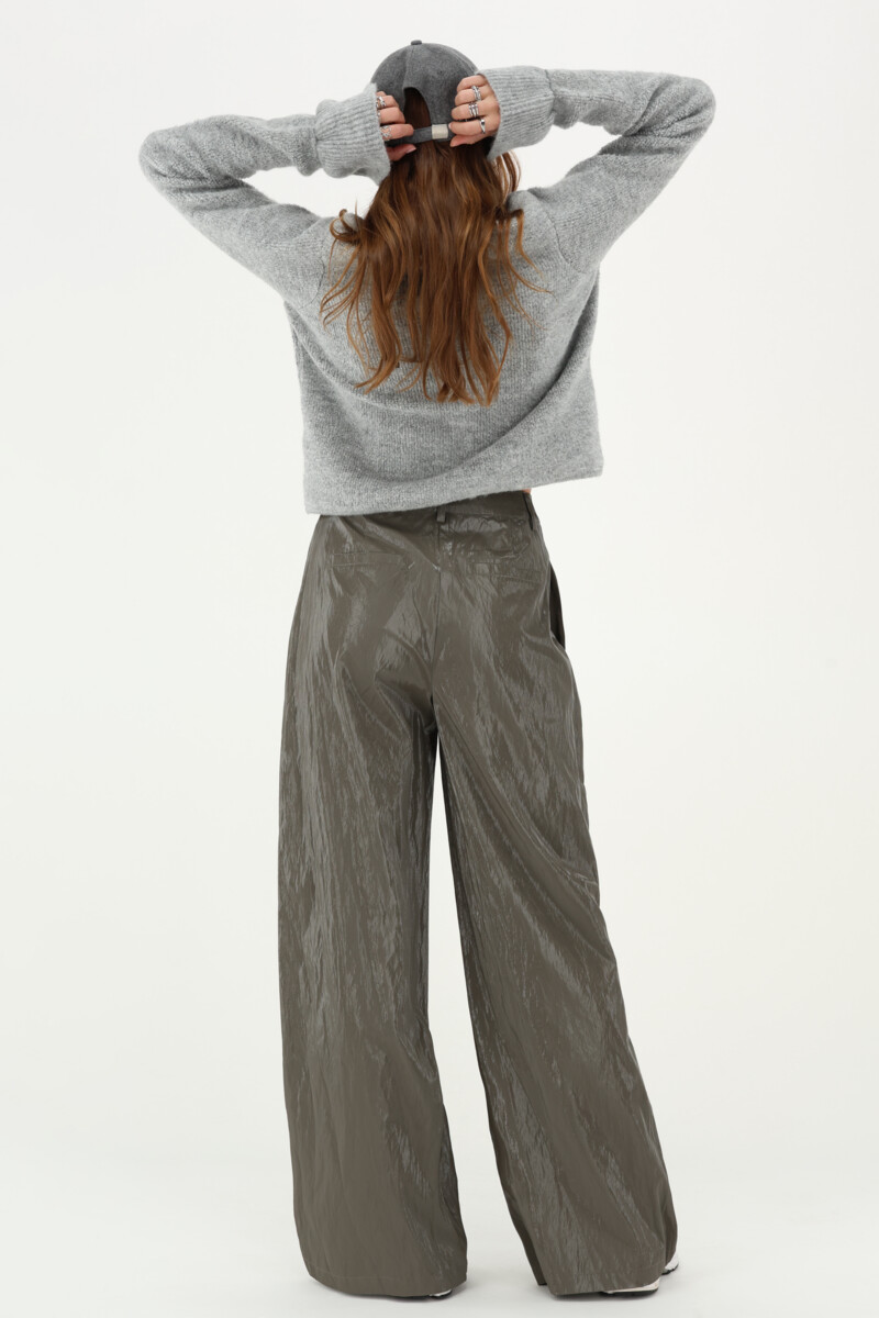 Green wide PU trousers with pleats | My Jewellery