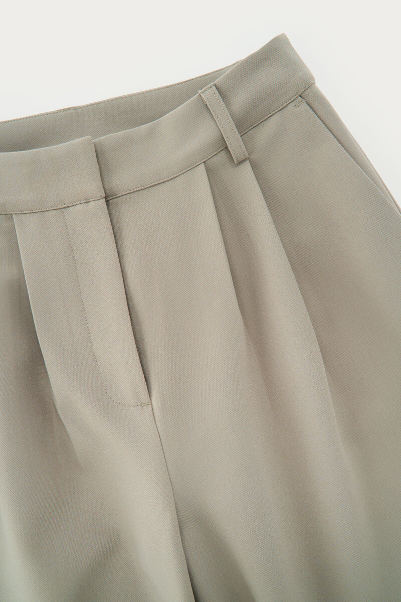 Green wide leg trousers with pleats | My Jewellery