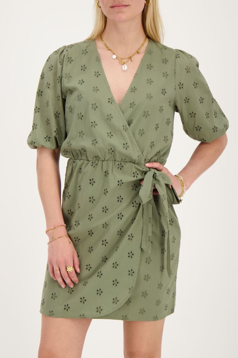 Groene wikkeljurk met bloemen embroidery My Jewellery