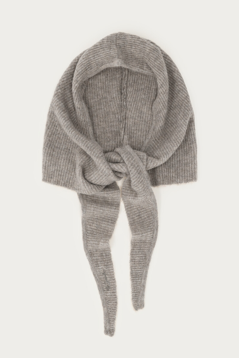 Grey hooded scarf | My Jewellery