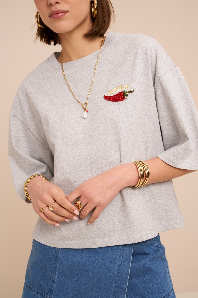 Grey T-shirt with red pepper ''Amour'' | My Jewellery