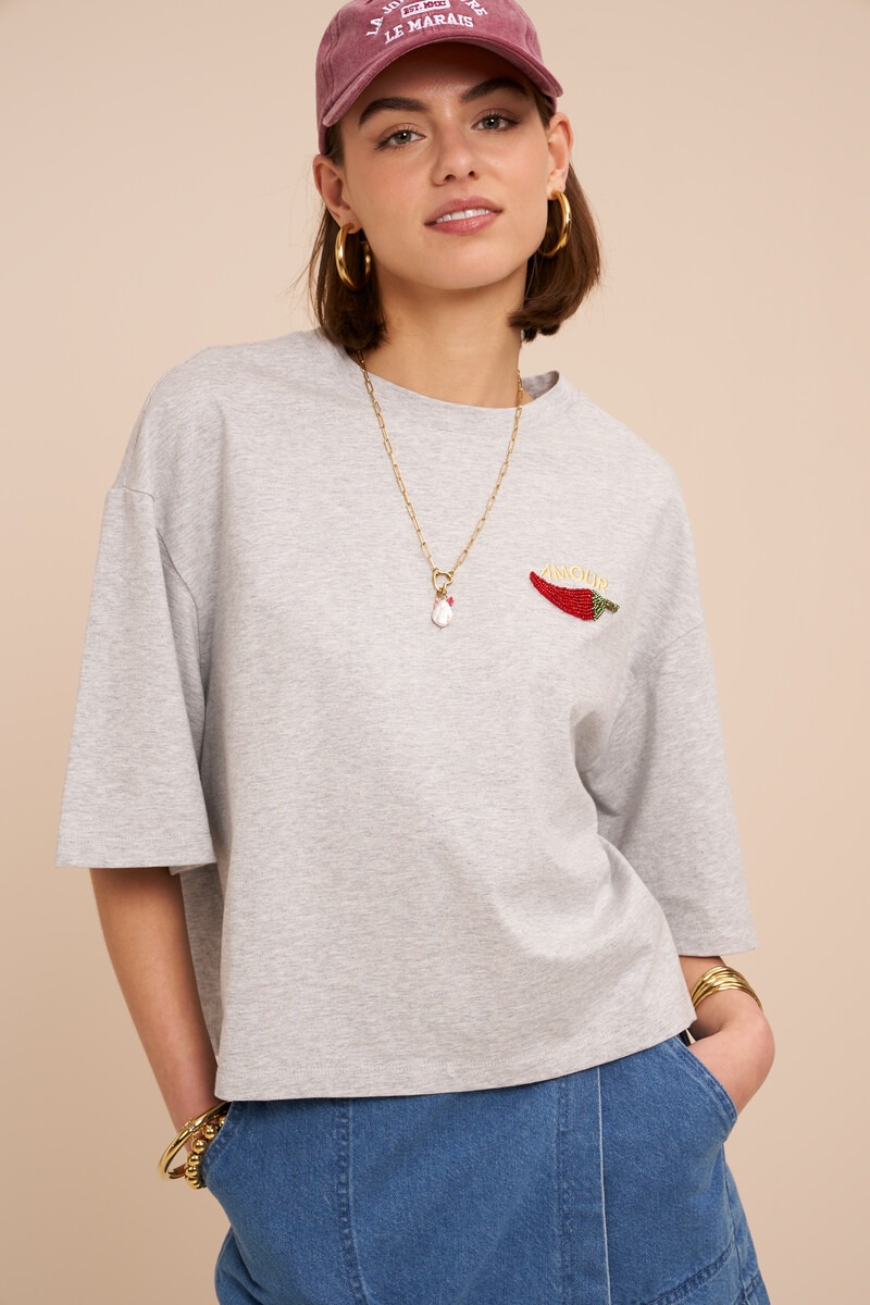 Grey T-shirt with red pepper ''Amour'' | My Jewellery