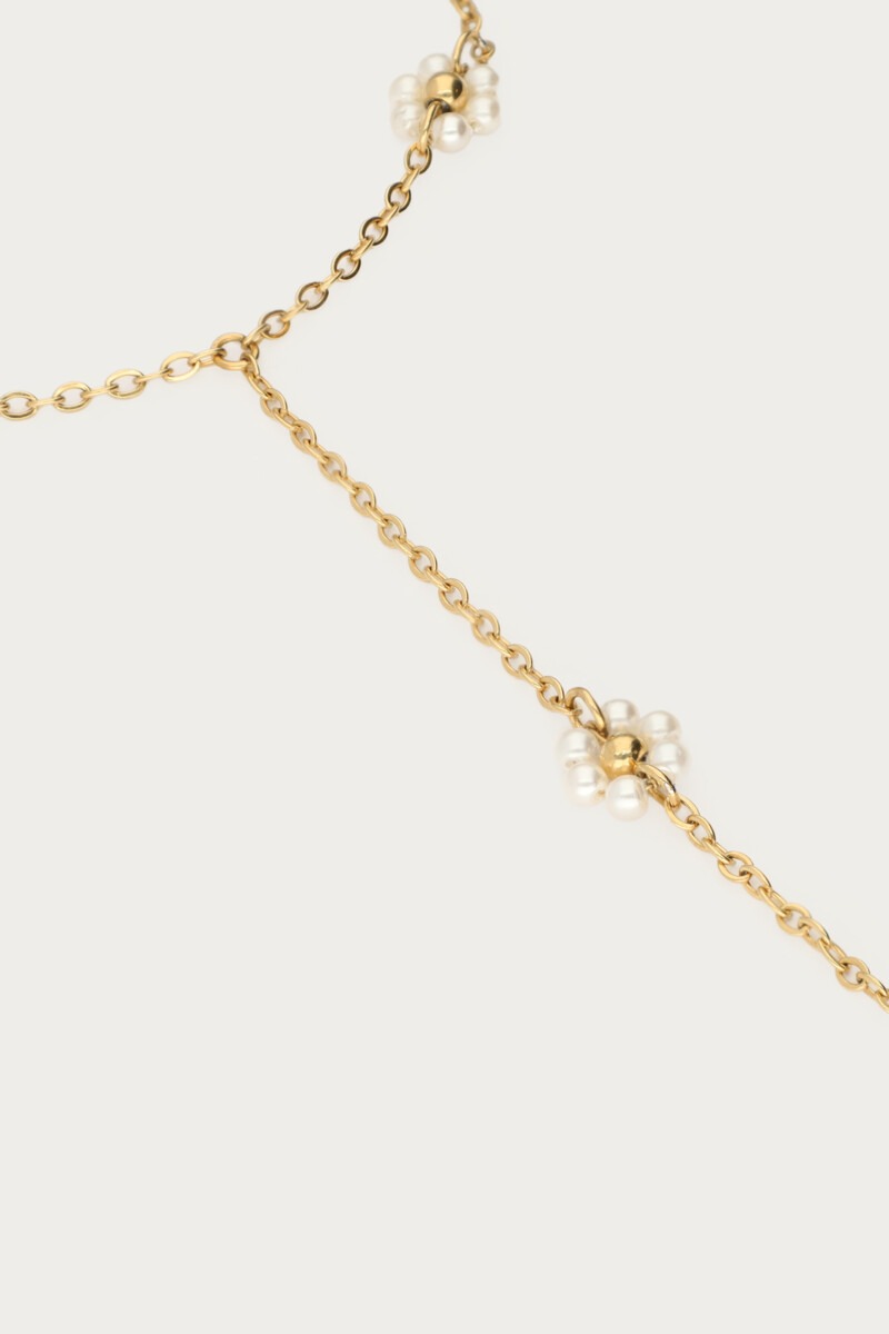 Hand chain with faux pearl flowers | My Jewellery