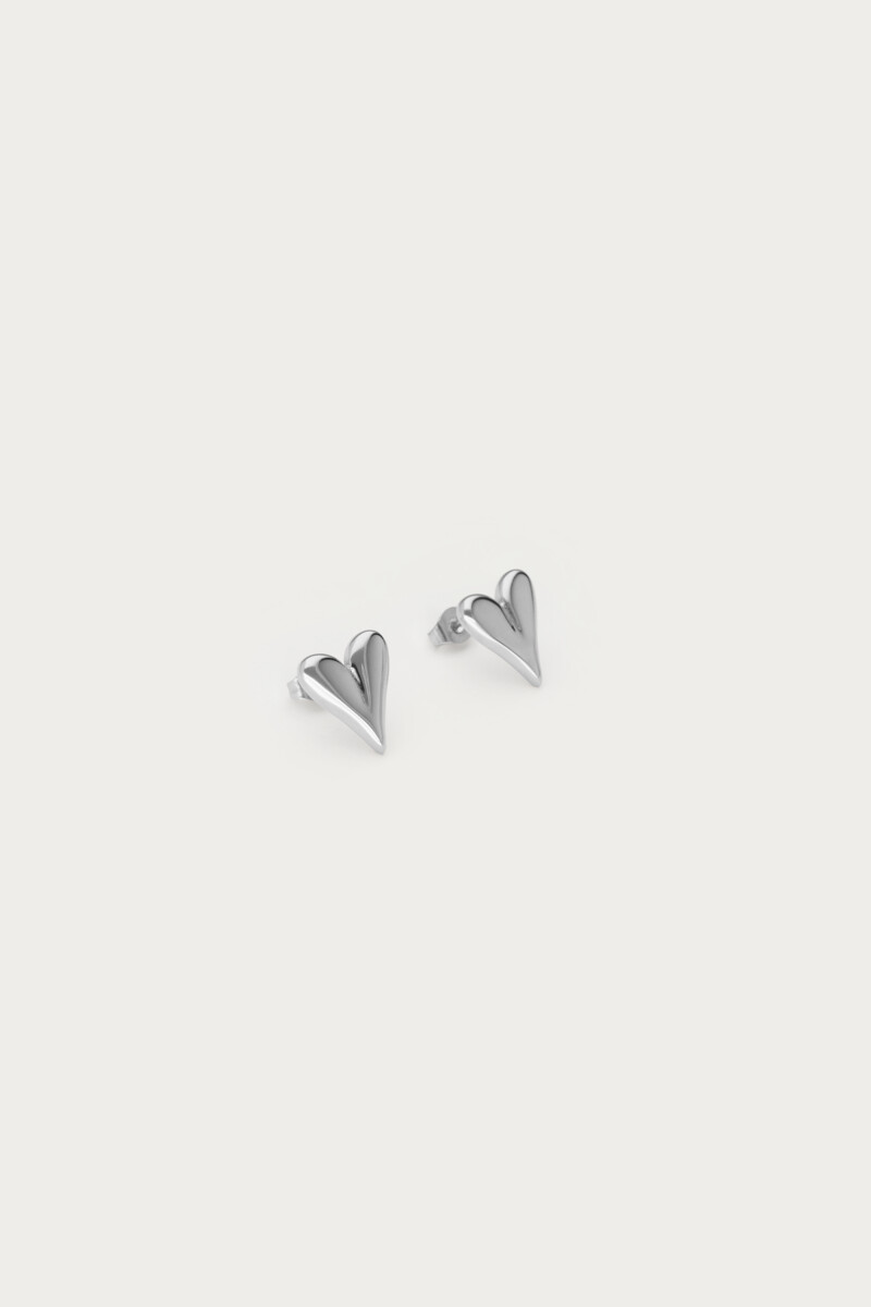 Heart studs | My Jewellery