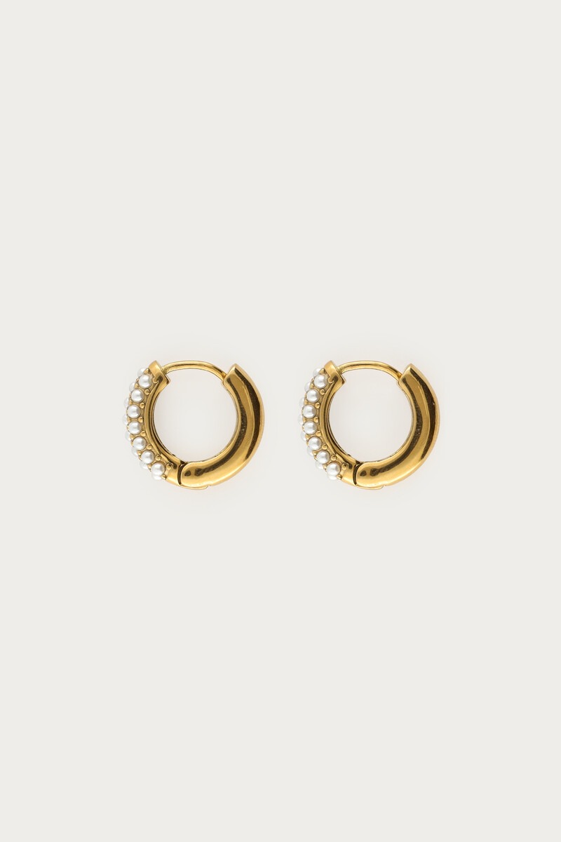 Hoop earrings with mini faux pearls