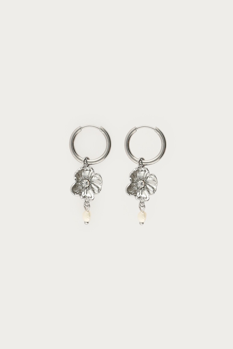 Hoop earrings with ranunculus flower and freshwater pearls | My Jewellery