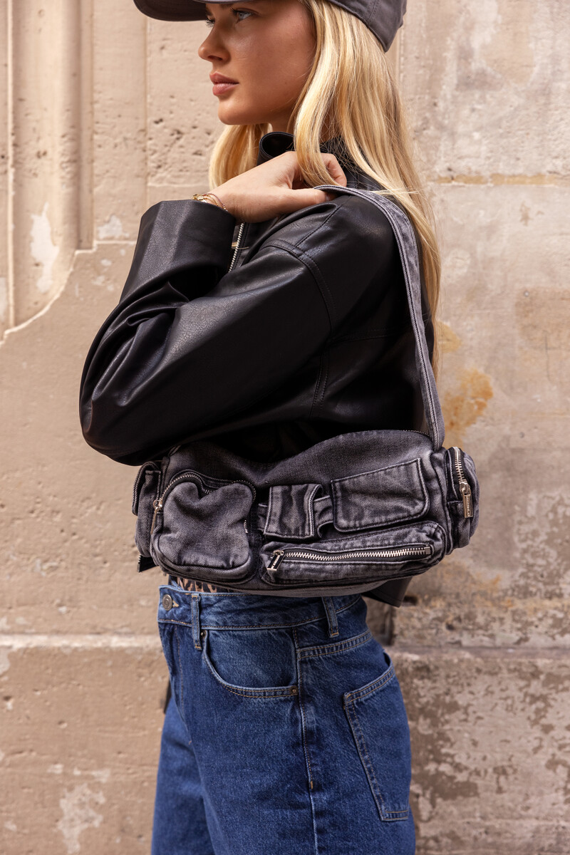 Grijze denim schoudertas met vakjes en ritsen