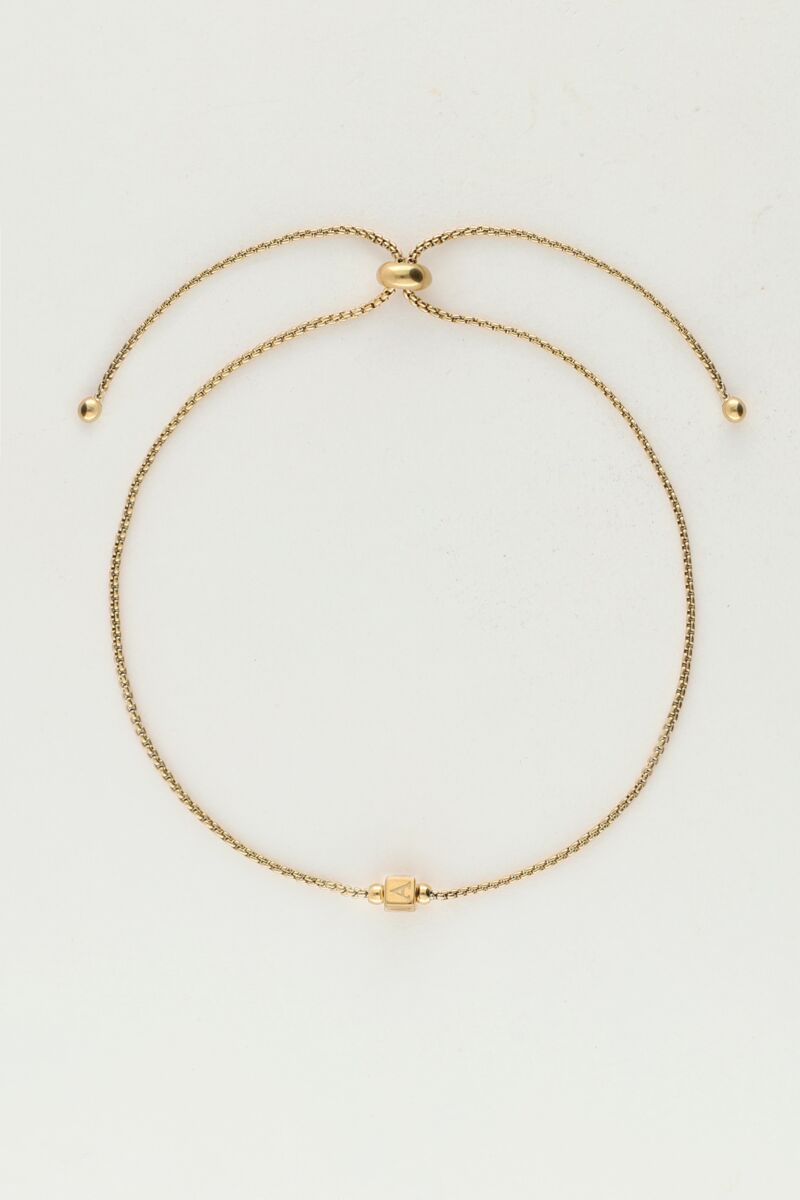 Minimalist bracelet with cube initial