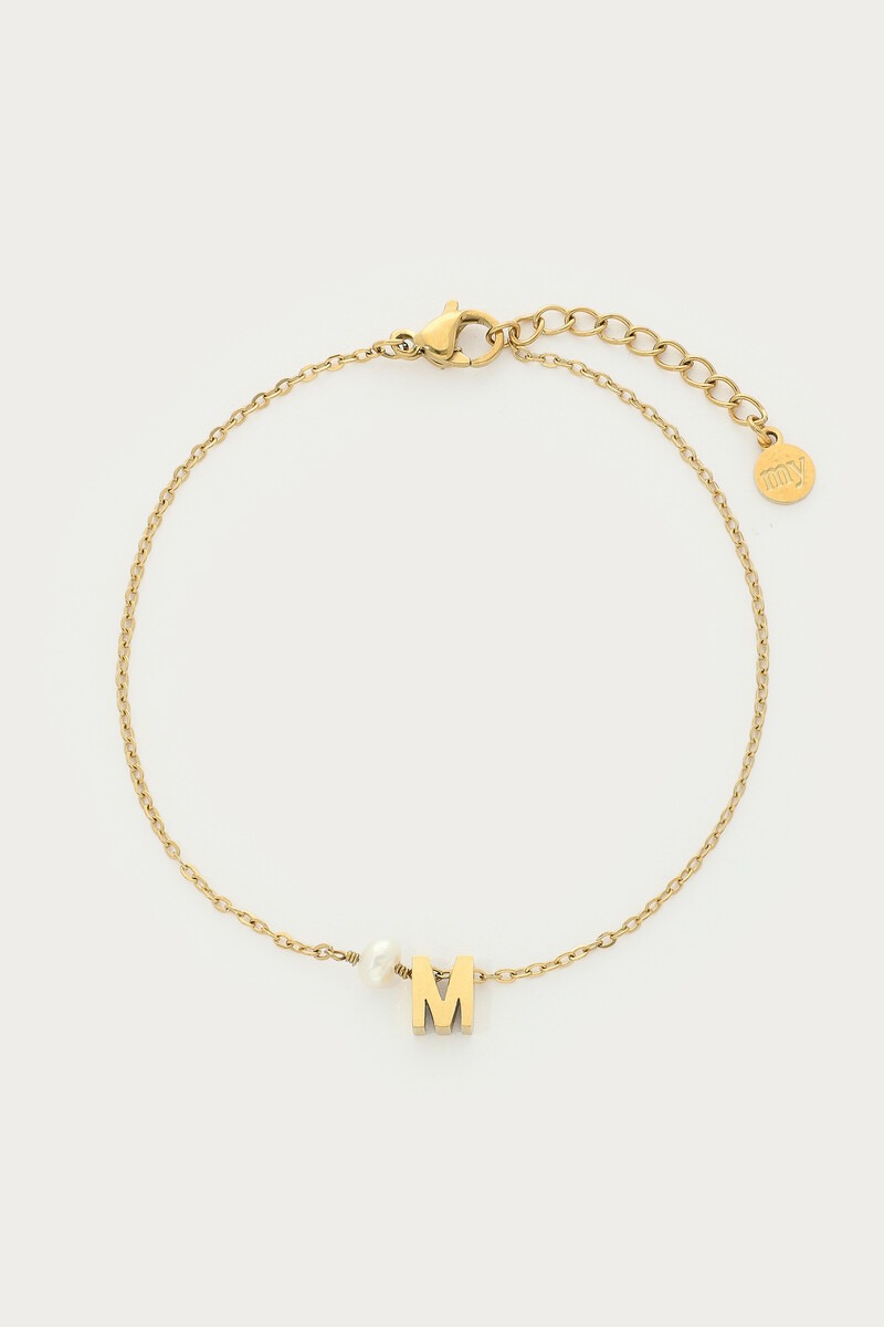 Initial armband met zoetwaterparel