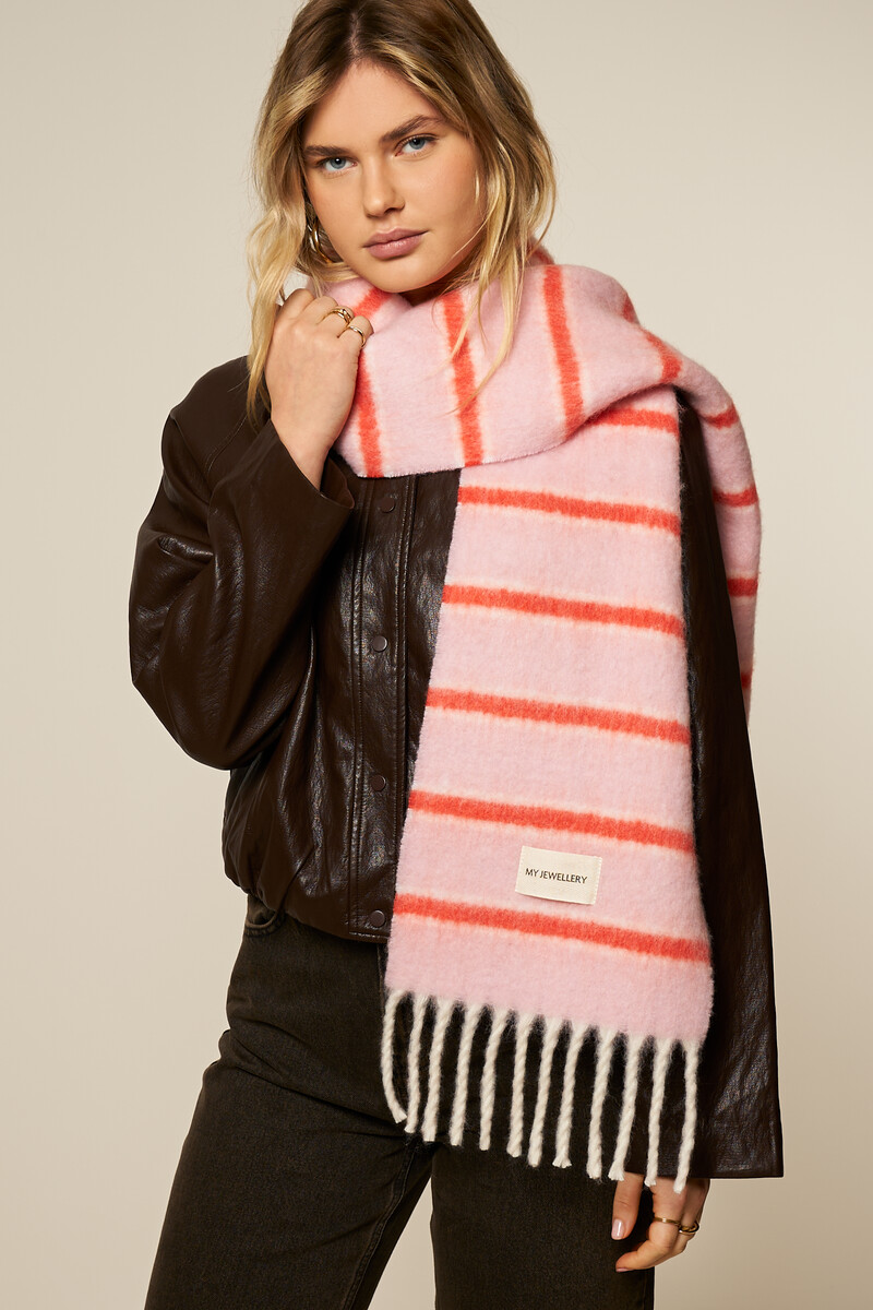 Écharpe rose et rouge rayée à franges