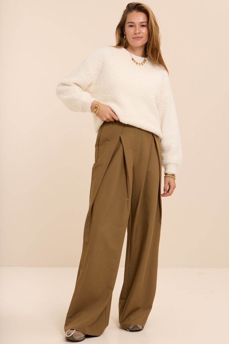 Khaki green trousers with pleats | My Jewellery