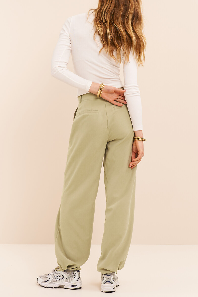 Light green pants with drawstring at bottom | My Jewellery