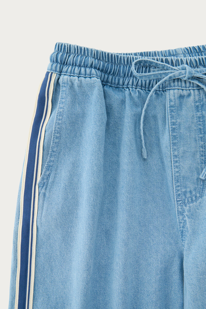 Light blue denim trousers with stripes | My Jewellery