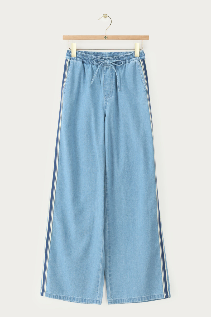 Light blue denim trousers with stripes | My Jewellery