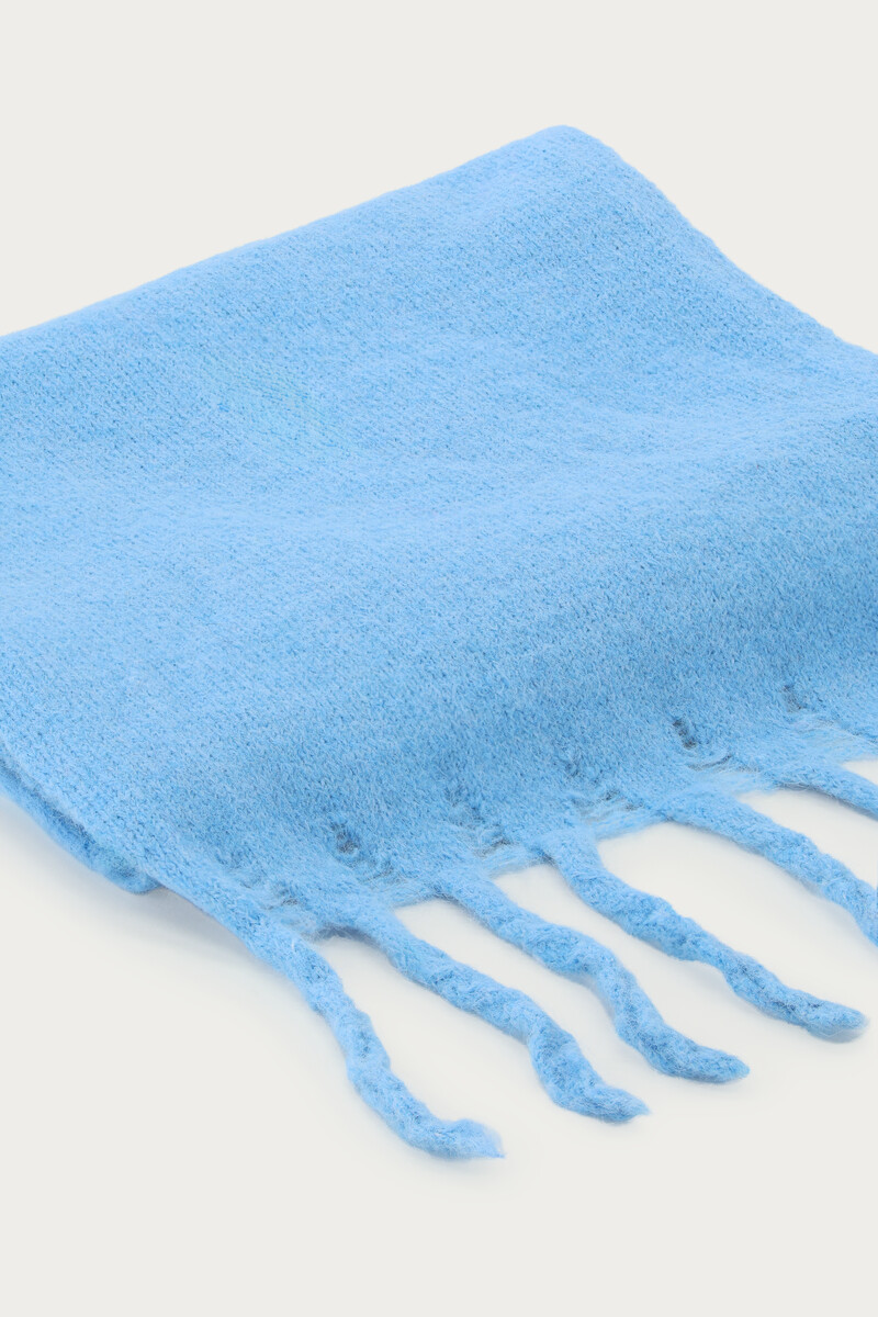 Light blue knitted scarf with fringe | My Jewellery