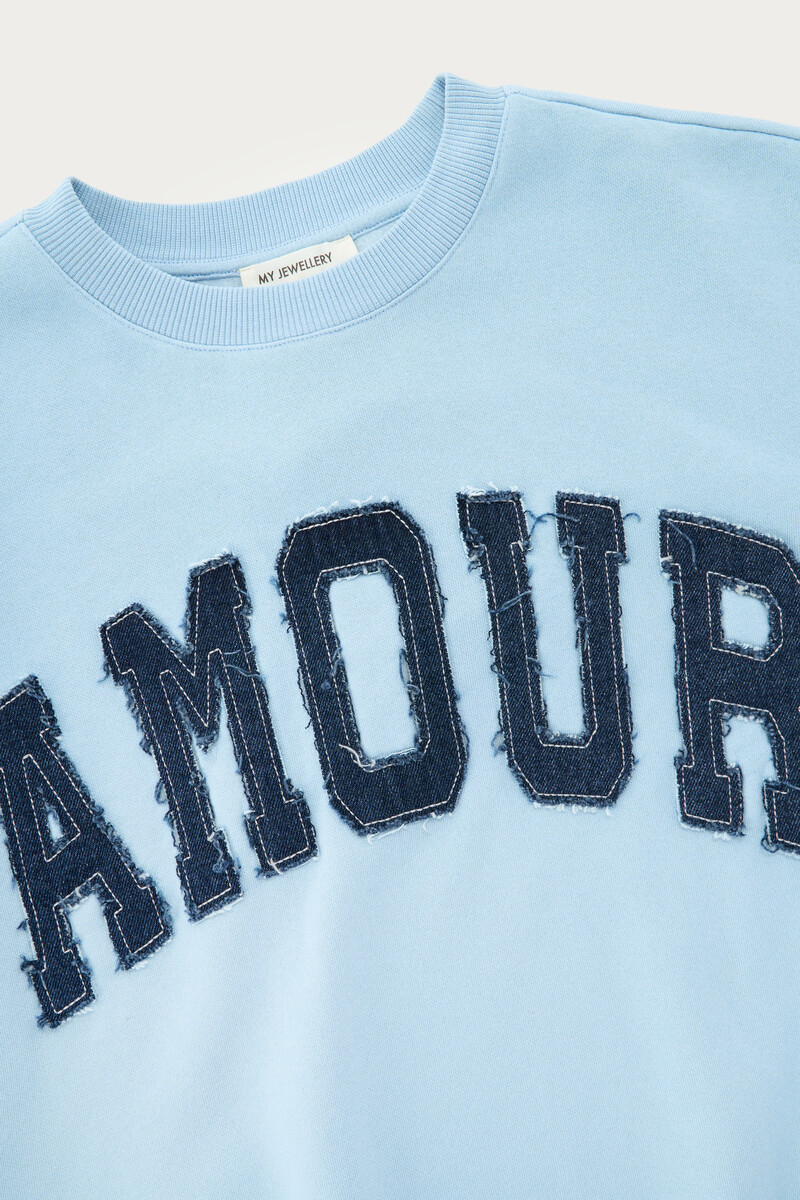 Light blue sweater with denim patch "Amour" | My Jewellery