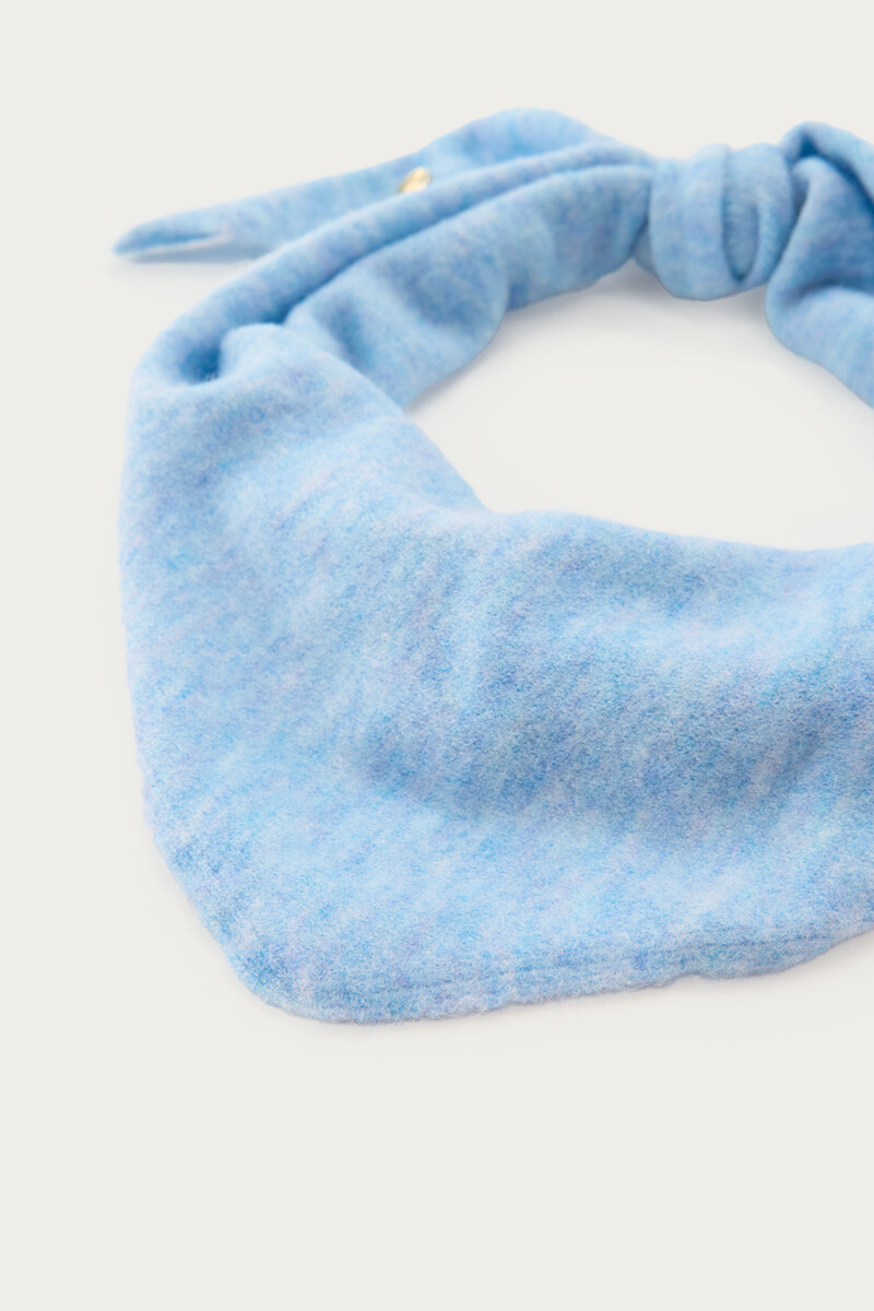 Light blue triangle scarf | My Jewellery