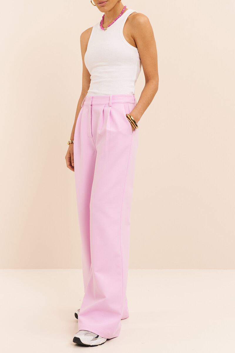 Light pink wide leg trousers with pleats | My Jewellery