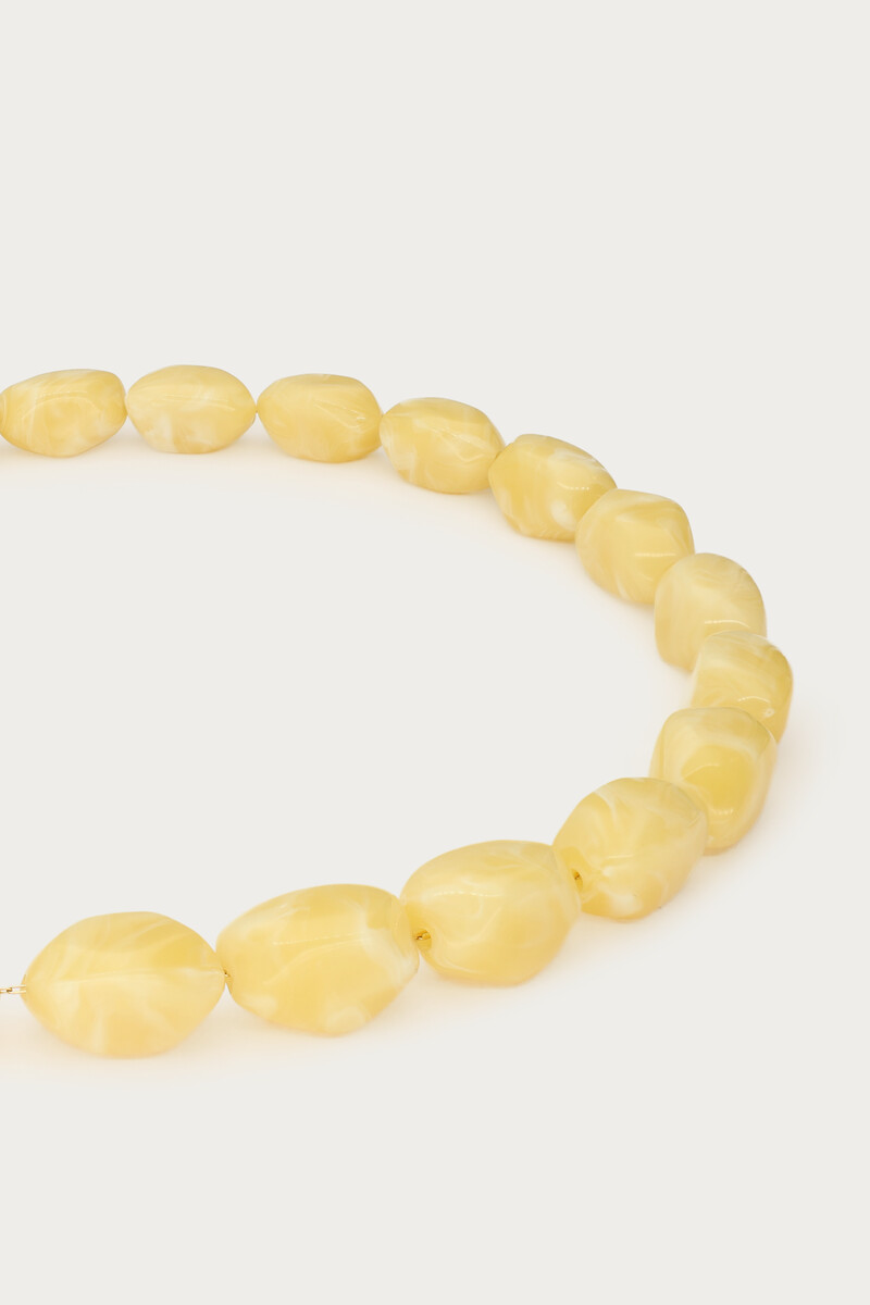 Light yellow necklace with oval beads | My Jewellery
