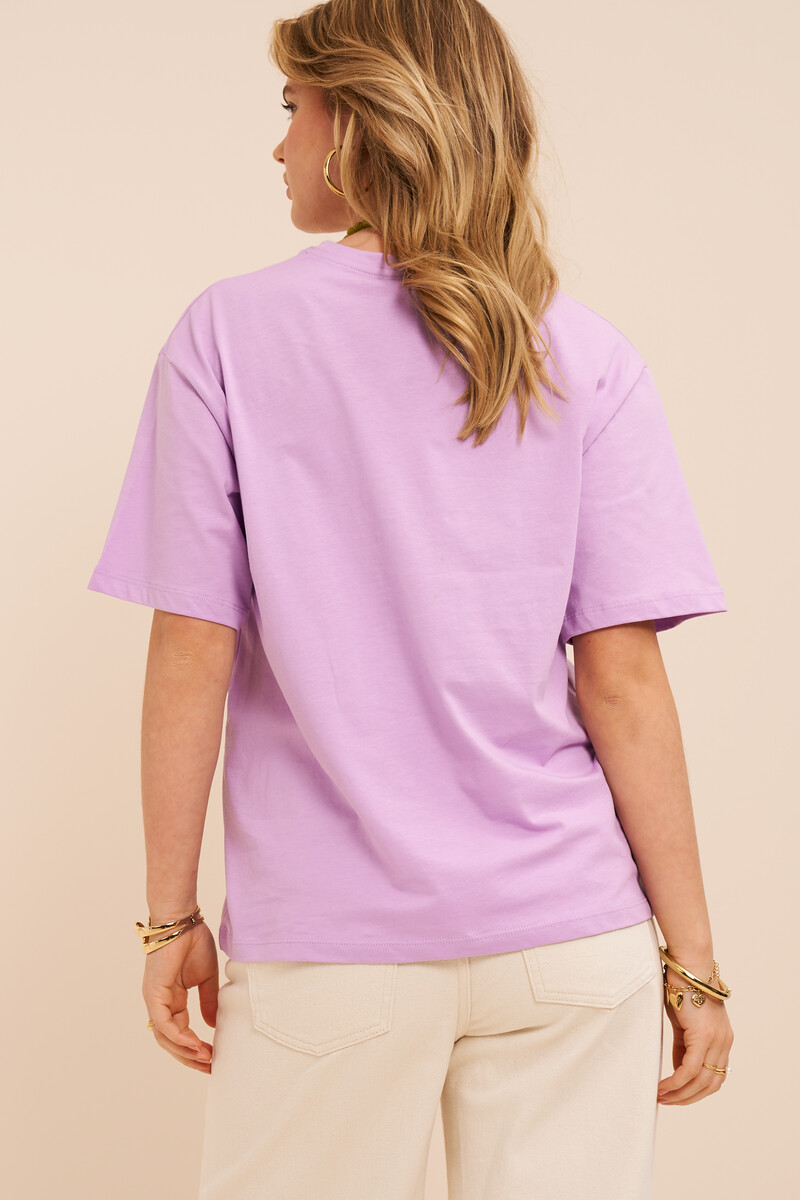 Lilac T-shirt with red "Rue saint honore" | My Jewellery