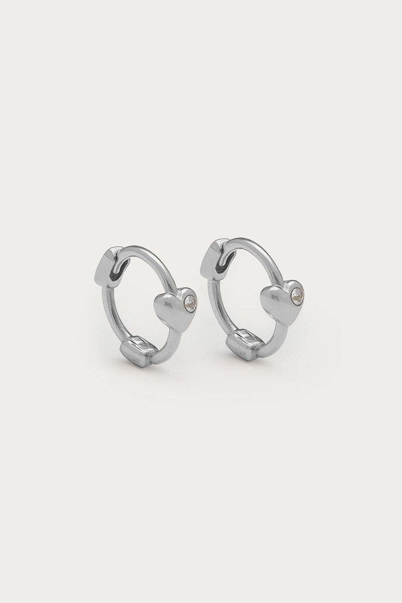 Magical mini oorringen met hartje en strass
