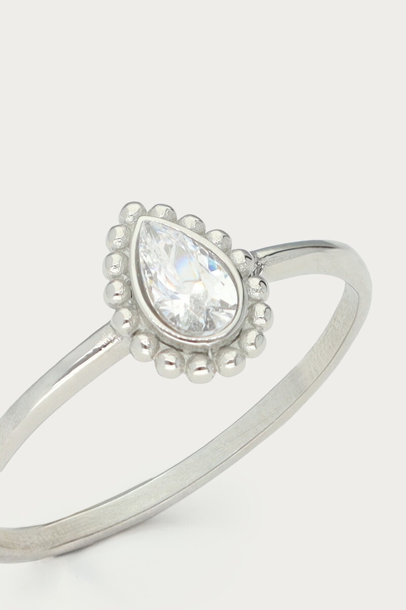 Magical vintage teardrop ring with strass stone | My Jewellery