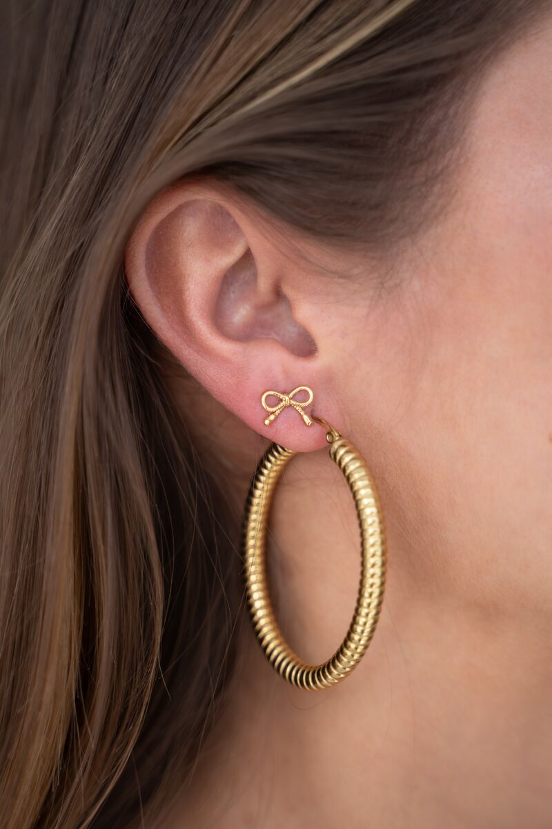 Minimalist bow studs | My Jewellery