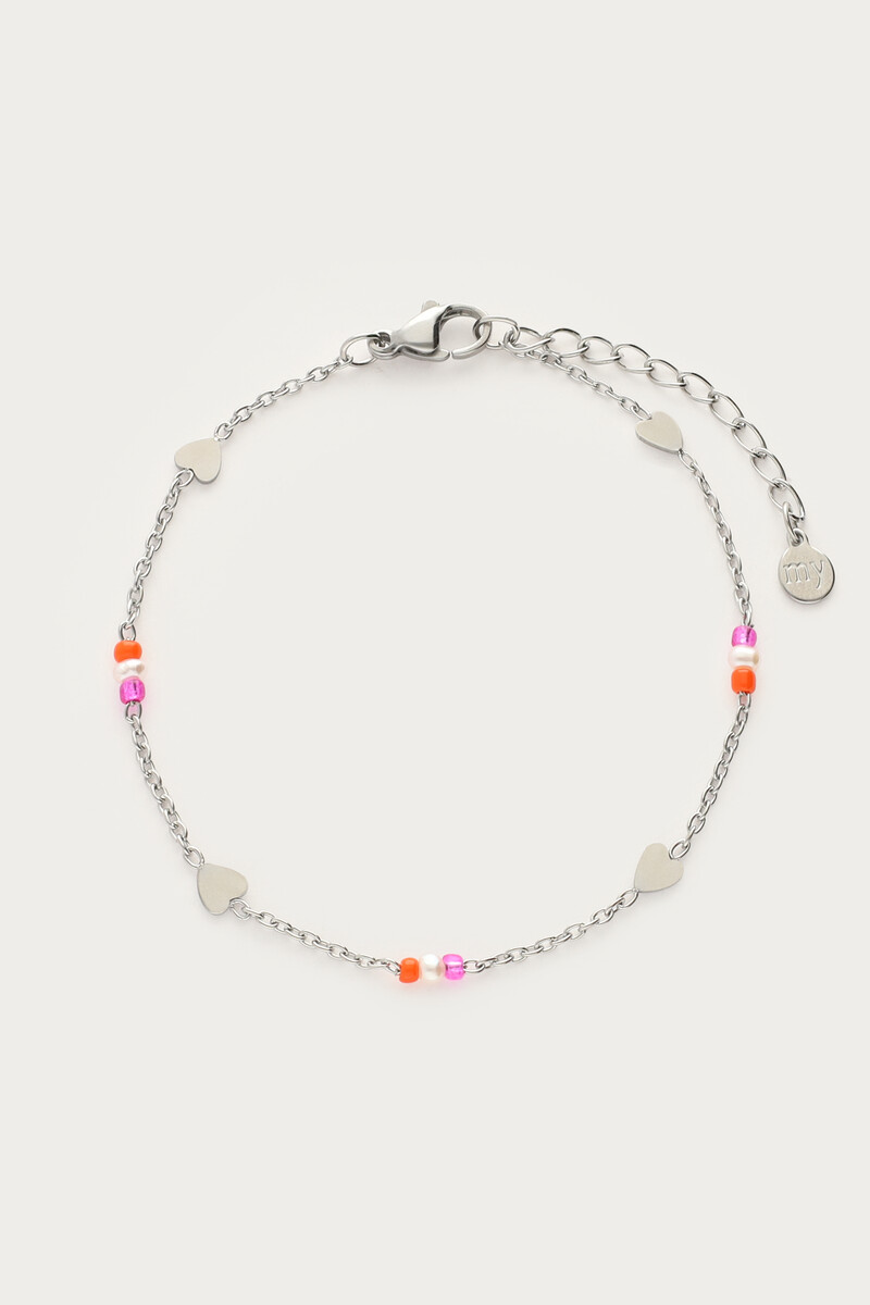 Minimalistisches Armband mit Herzen und Perlen