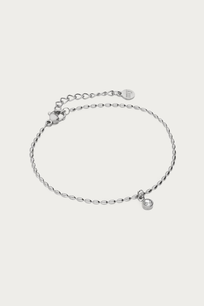 Minimalist bracelet with mini rhinestone charm | My Jewellery